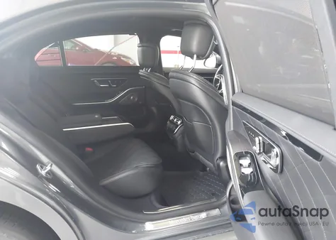 2022 Mercedes-Benz S 580 4Matic from USA, damaged, VIN W1K6G7GB0NA111239